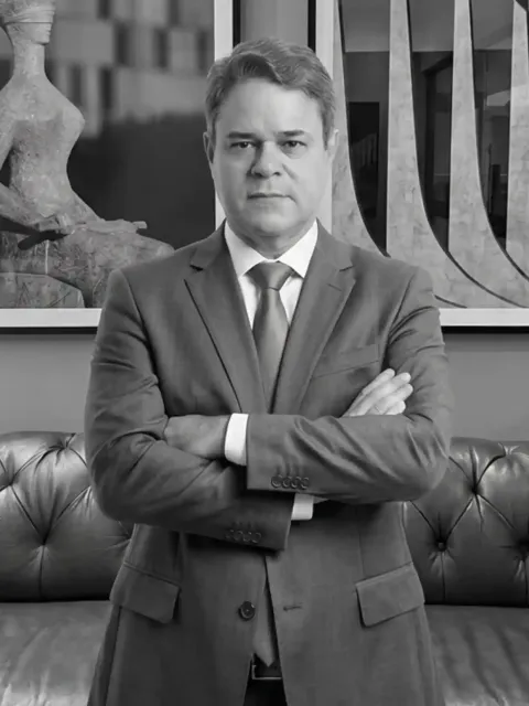 Dr. André Carneiro Guimarães
